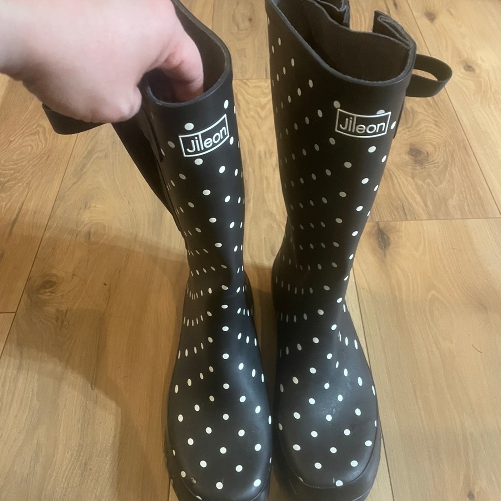 Jileon Black Rain Boots with White Polka Dots